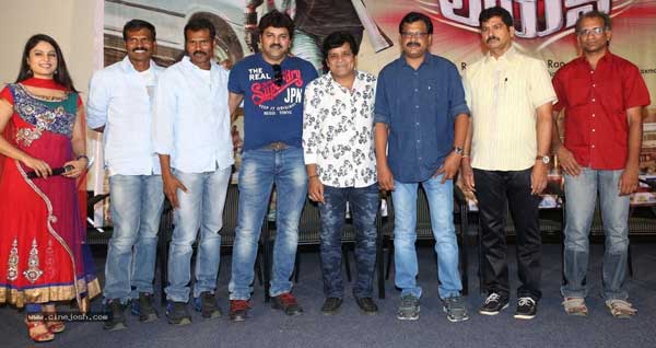 balakrishna new movie lion,lion movie on 8th may,mani sharma,rudrapati ramana rao  ‘లయన్‌’ రిలీజ్‌ డేట్‌ కన్‌ఫర్మ్‌ అయింది